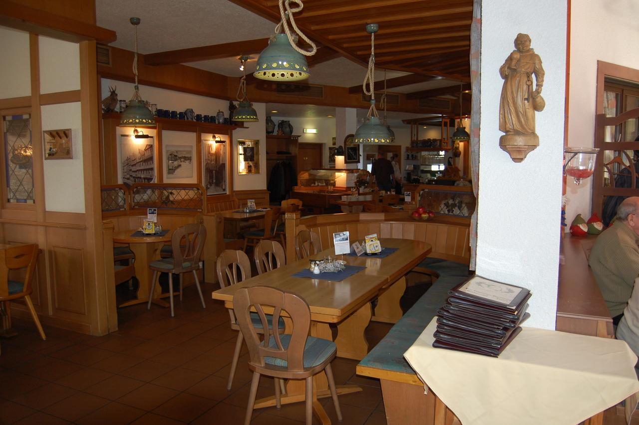 Hôtel Hausener Dorfkrug à Francfort-sur-le-Main Extérieur photo